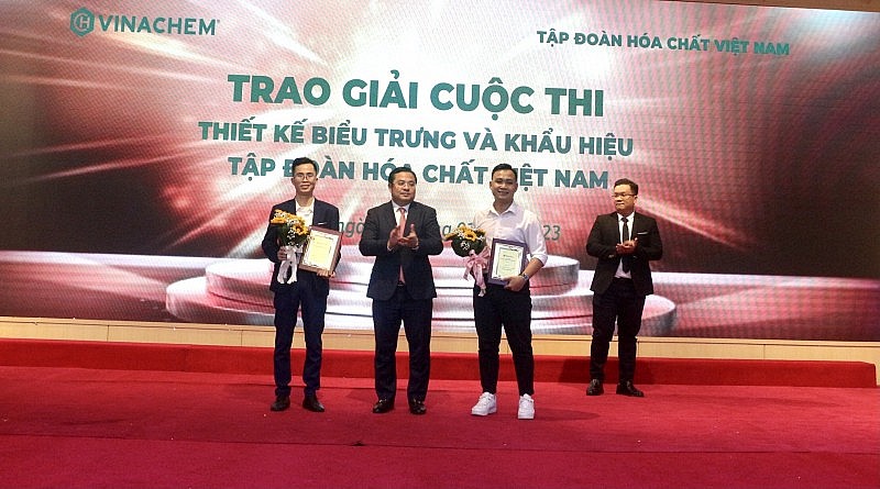 Trao giải cuộc thi thiết kế biểu trưng (logo) và khẩu hiệu (slogan) Tập đoàn Hóa chất Việt Nam