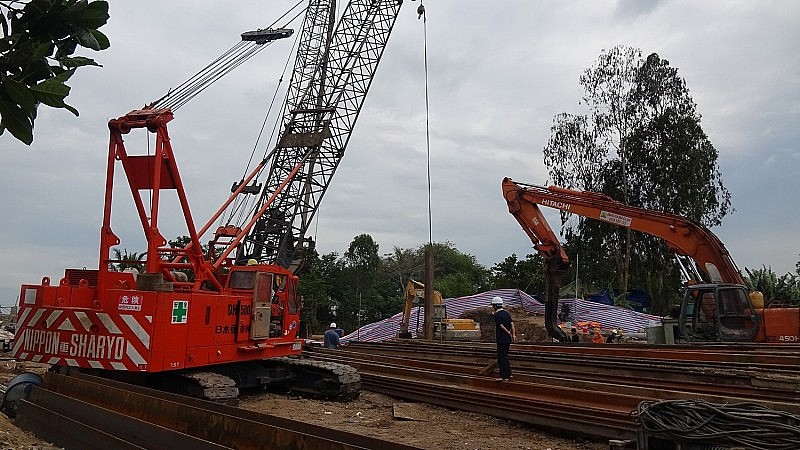 Thiết bị cứu hộ được đưa vào hiện trường Thiết bị cứu hộ được đưa vào hiện trường