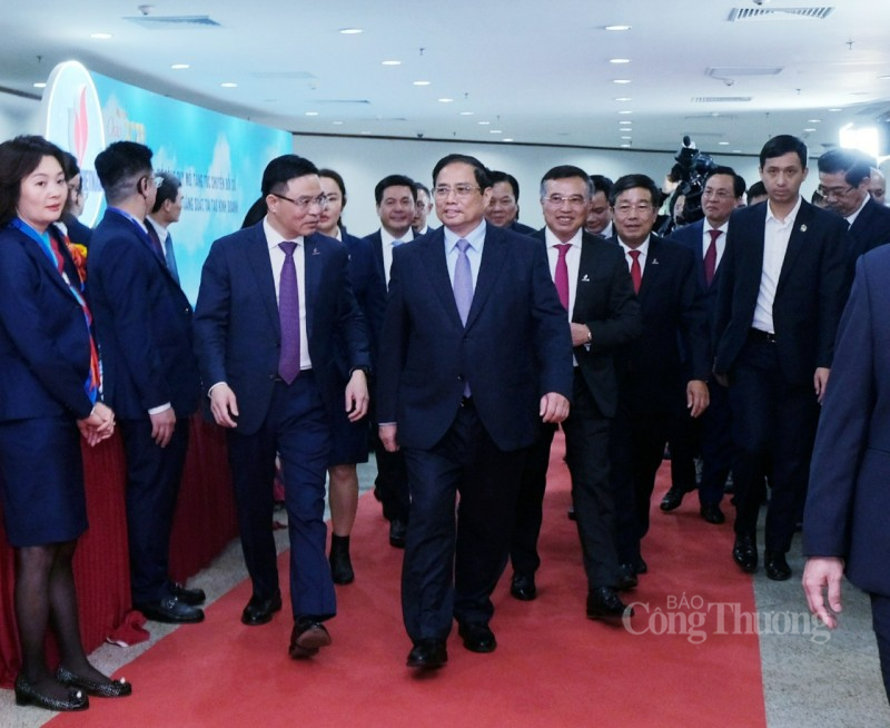 Thủ tướng Phạm Minh Chính dự Hội nghị tổng kết năm 2022 của Tập đoàn Dầu khí Việt Nam Thủ tướng Phạm Minh Chính dự Hội nghị tổng kết năm 2022 của Tập đoàn Dầu khí Việt Nam