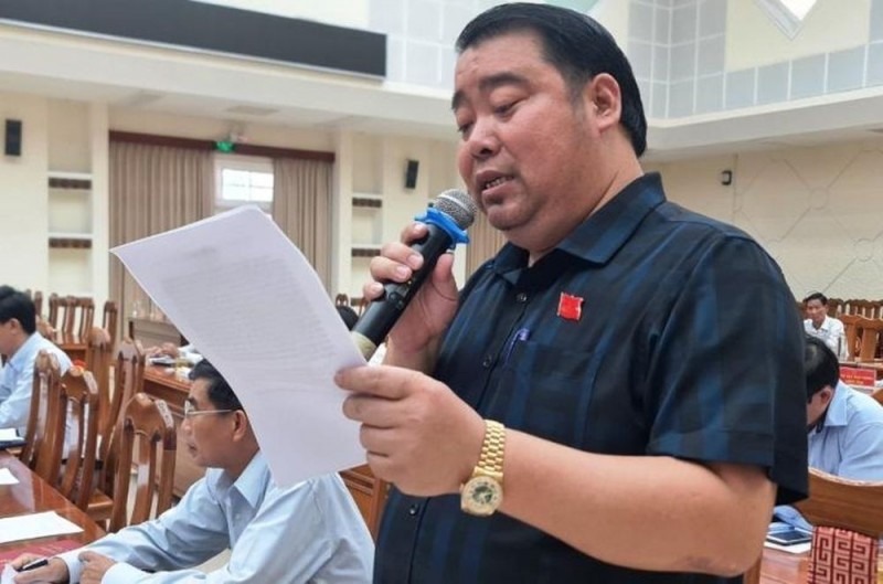 Xét theo mức độ, tính chất hành vi, Công an quận Ngũ Hành Sơn đã có quyết định xử phạt vi phạm hành chính ông Nguyễn Viết Dũng 6,5 triệu đồng Xét theo mức độ, tính chất hành vi, Công an quận Ngũ Hành Sơn đã có quyết định xử phạt vi phạm hành chính ông Nguyễn Viết Dũng 6,5 triệu đồng