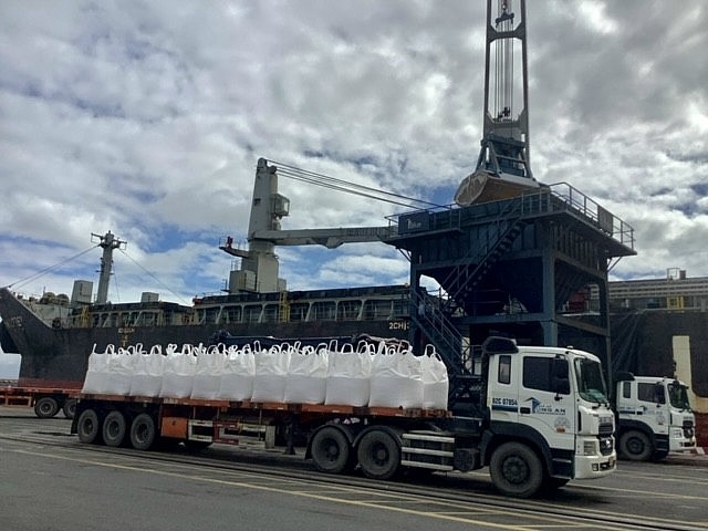 Phân bón Cà Mau xuất khẩu ra nước ngoài góp phần nâng tầm nông nghiệp – nông sản Việt trên đấu trường quốc tế Phân bón Cà Mau xuất khẩu ra nước ngoài góp phần nâng tầm nông nghiệp – nông sản Việt trên đấu trường quốc tế