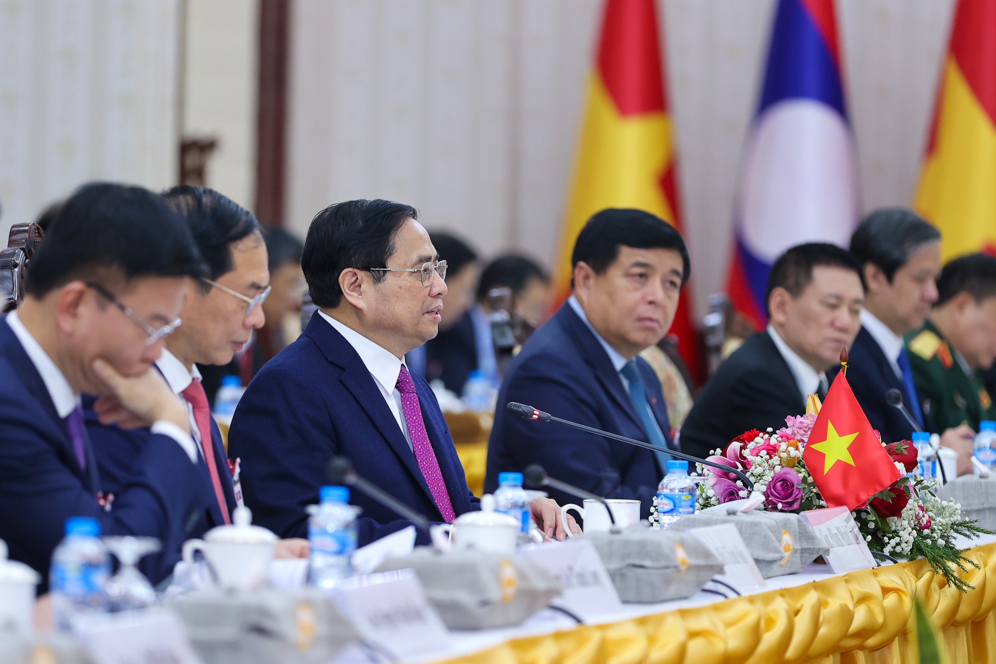 Dành ưu tiên cao nhất cho việc củng cố, vun đắp qua hệ Việt Nam-Lào - Ảnh 2. Dành ưu tiên cao nhất cho việc củng cố, vun đắp qua hệ Việt Nam-Lào - Ảnh 2.