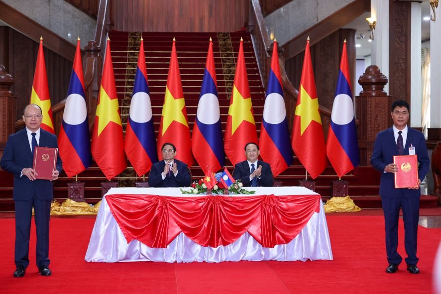 Dành ưu tiên cao nhất cho việc củng cố, vun đắp qua hệ Việt Nam-Lào - Ảnh 10. Dành ưu tiên cao nhất cho việc củng cố, vun đắp qua hệ Việt Nam-Lào - Ảnh 10.