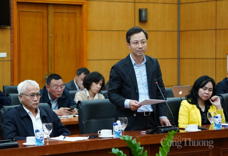 Vụ trưởng Vụ Thị trường trong nước Trần Duy Đông Vụ trưởng Vụ Thị trường trong nước Trần Duy Đông