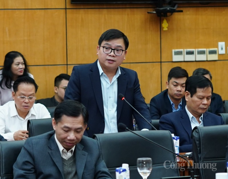 Cục trưởng Cục Công nghiệp Trương Thanh Hoài Cục trưởng Cục Công nghiệp Trương Thanh Hoài