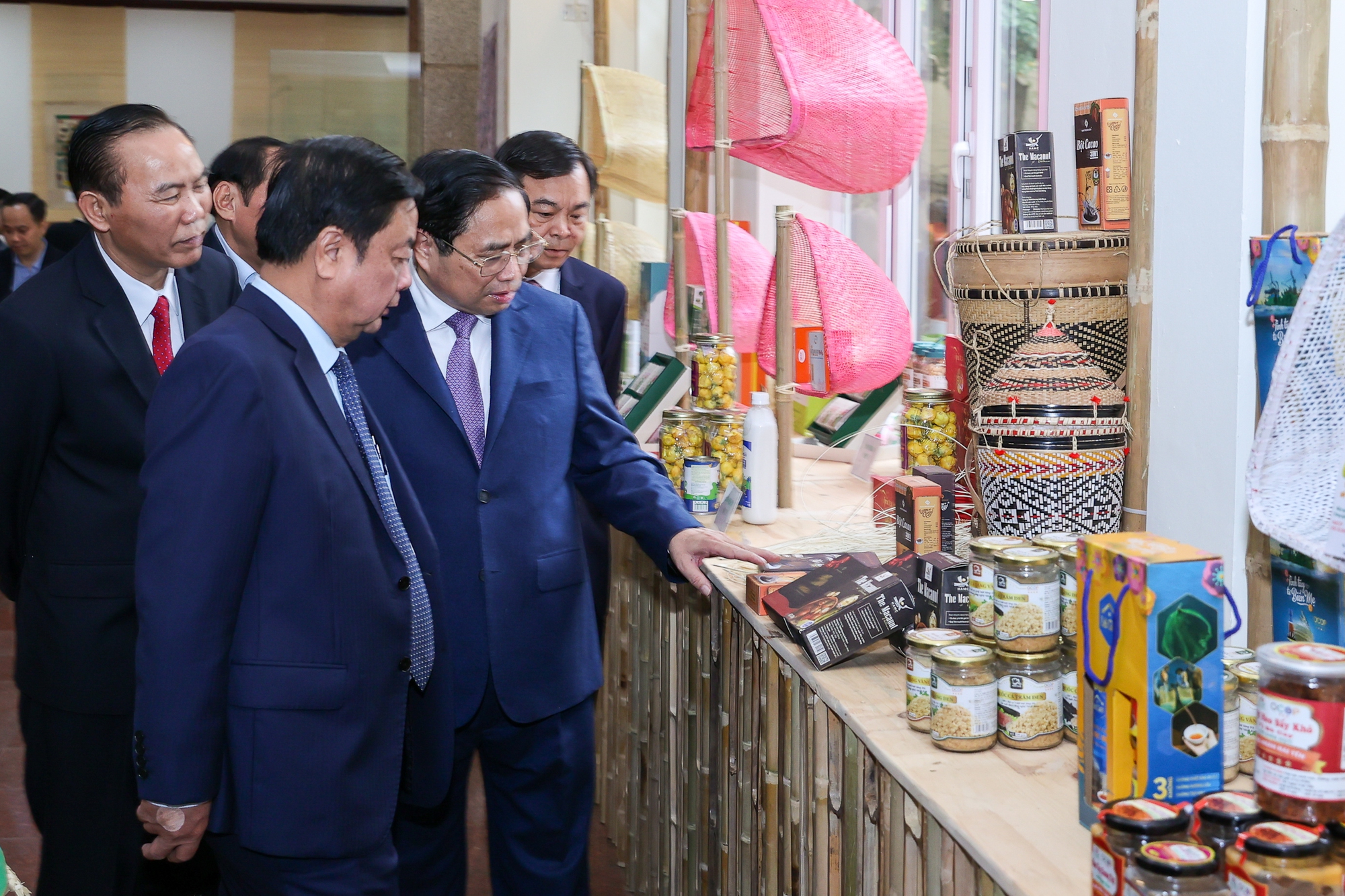 Thủ tướng: Ngành nông nghiệp cần phát triển bứt phá mạnh mẽ hơn, bền vững hơn - Ảnh 4. Thủ tướng: Ngành nông nghiệp cần phát triển bứt phá mạnh mẽ hơn, bền vững hơn - Ảnh 4.