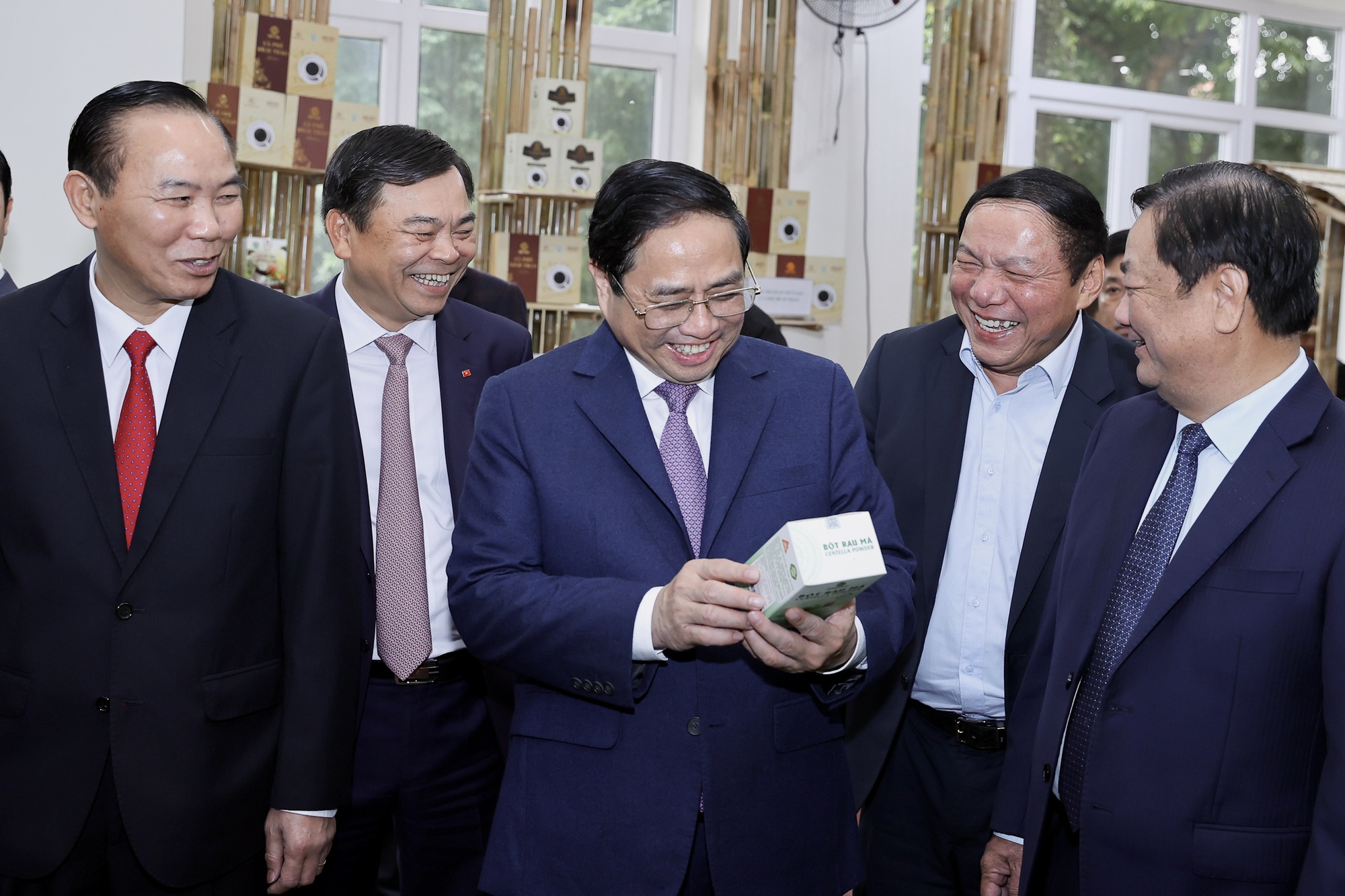 Thủ tướng: Ngành nông nghiệp cần phát triển bứt phá mạnh mẽ hơn, bền vững hơn - Ảnh 6. Thủ tướng: Ngành nông nghiệp cần phát triển bứt phá mạnh mẽ hơn, bền vững hơn - Ảnh 6.