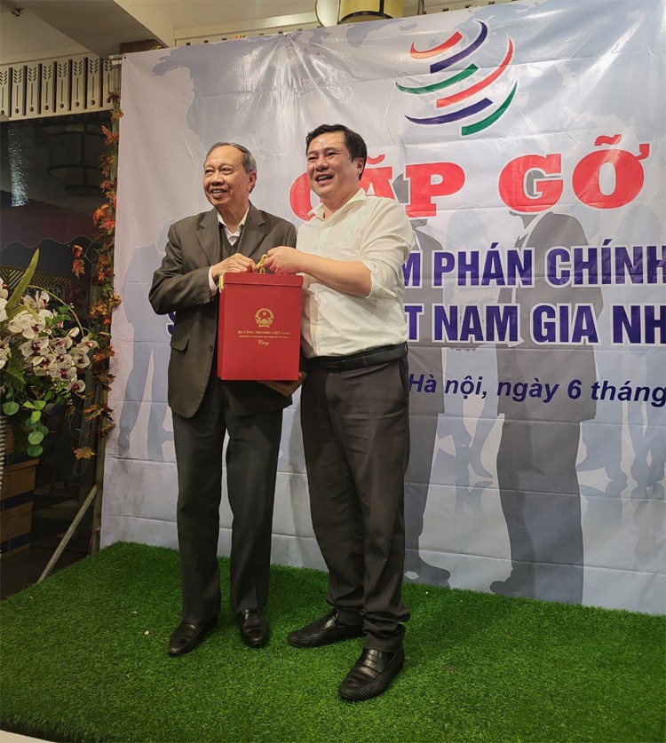 Bước tiến dài của kinh tế Việt Nam sau 16 năm gia nhập WTO Bước tiến dài của kinh tế Việt Nam sau 16 năm gia nhập WTO