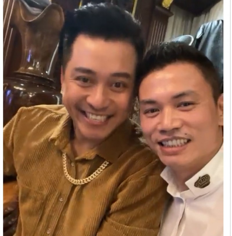 Ca sĩ Tuấn Hưng có mối quan hệ với Tùng Vàng như thế nào? Ca sĩ Tuấn Hưng có mối quan hệ với Tùng Vàng như thế nào?