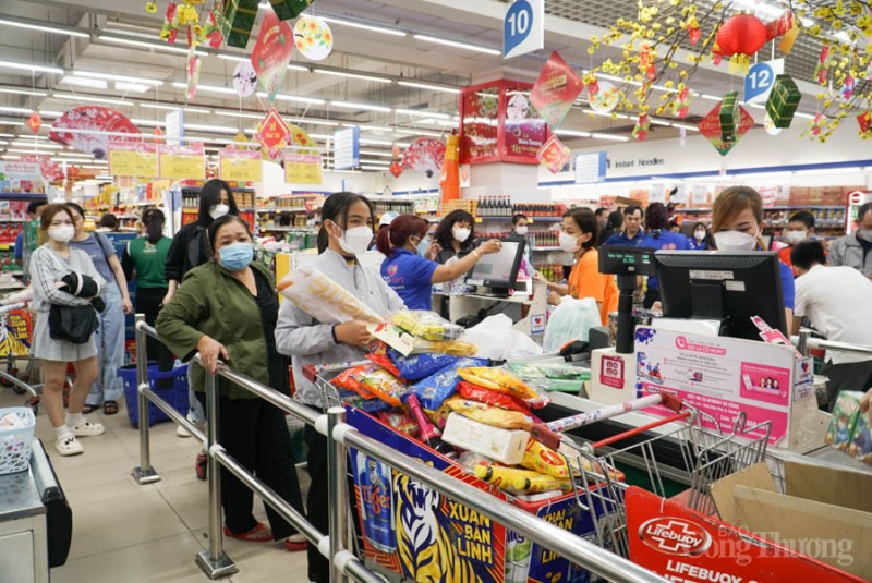 Thị trường Tết Đà Nẵng: Xu hướng người dân mua sắm Tết ở siêu thị tăng Thị trường Tết Đà Nẵng: Xu hướng người dân mua sắm Tết ở siêu thị tăng
