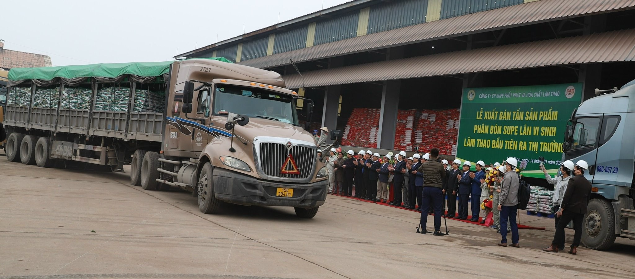 Longform | Chủ tịch Hội đồng Thành viên Tập đoàn Hóa chất: Tận dụng cơ hội để “lội ngược dòng” ngoạn mục Longform | Chủ tịch Hội đồng Thành viên Tập đoàn Hóa chất: Tận dụng cơ hội để “lội ngược dòng” ngoạn mục