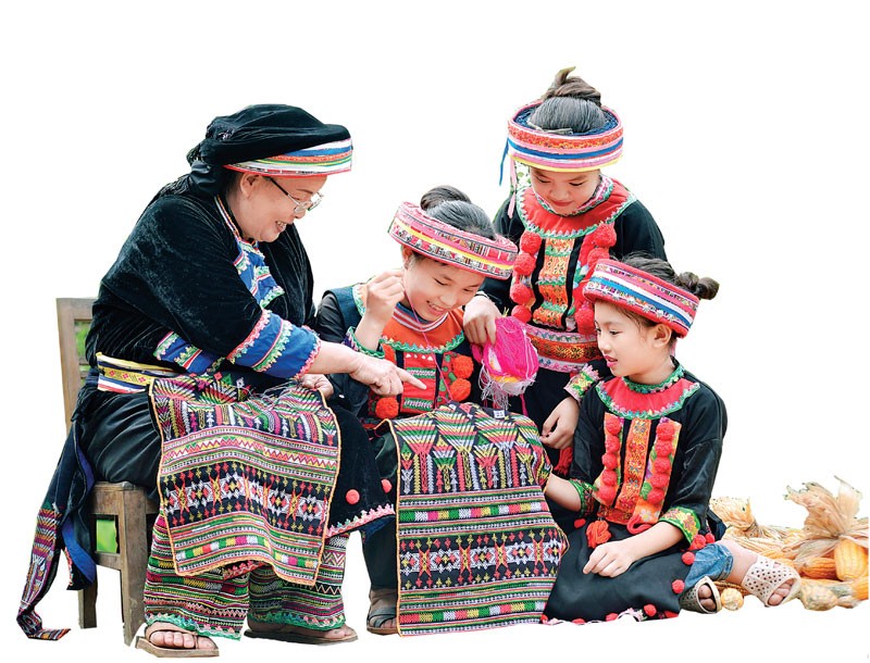 "Páo dung” gọi xuân về