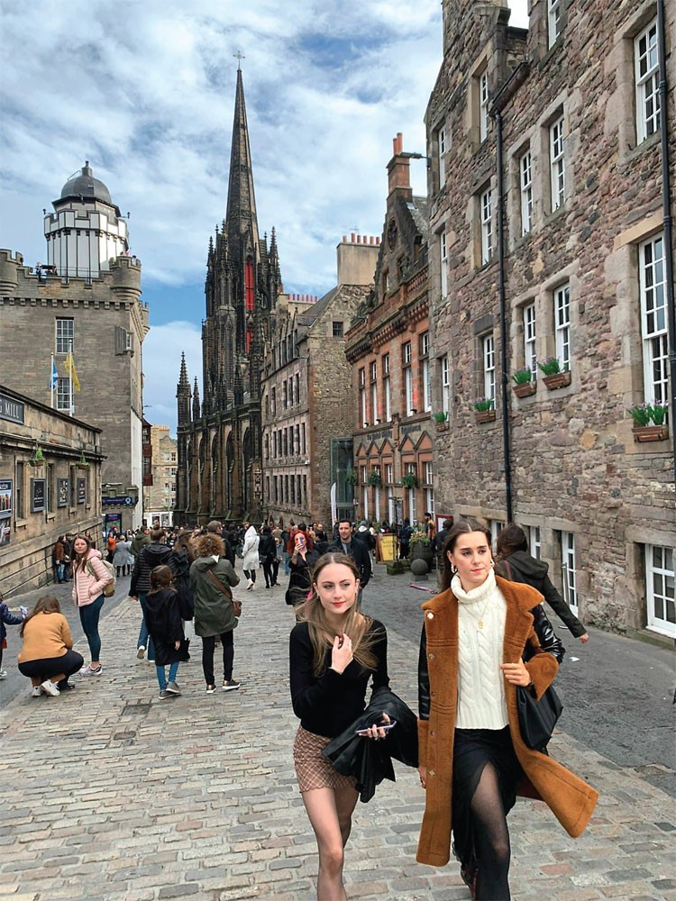 Ấn tượng về câu chuyện nhỏ ở Vương quốc Anh Ấn tượng về câu chuyện nhỏ ở Vương quốc Anh