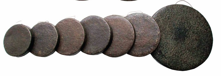 Âm vang cồng chiêng giữa đại ngàn Âm vang cồng chiêng giữa đại ngàn