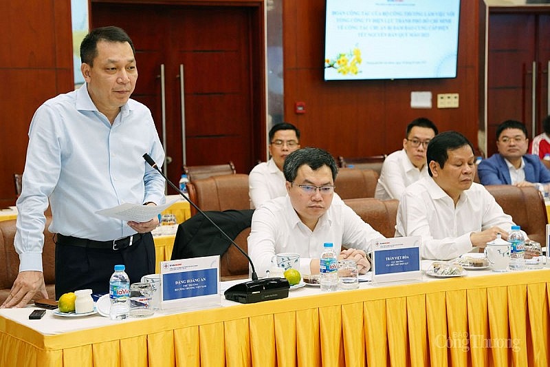 Bộ trưởng Bộ Công Thương kiểm tra công tác cấp điện dịp Tết tại Tp. Hồ Chí Minh Bộ trưởng Bộ Công Thương kiểm tra công tác cấp điện dịp Tết tại Tp. Hồ Chí Minh