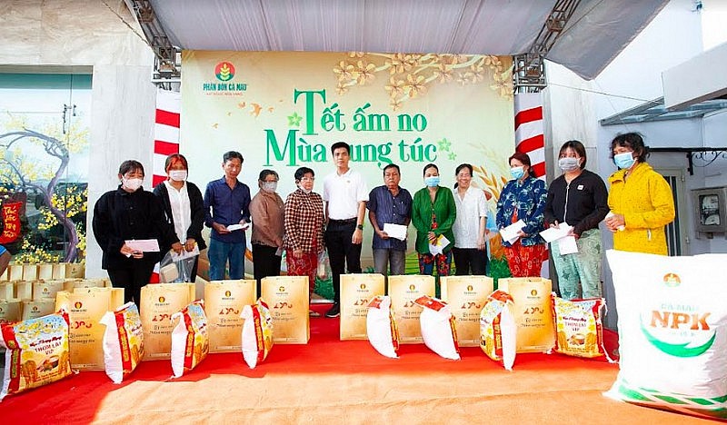 Niềm vui, nụ cười của “Tết ấm no, mùa sung túc” tại 3 tỉnh phía Nam