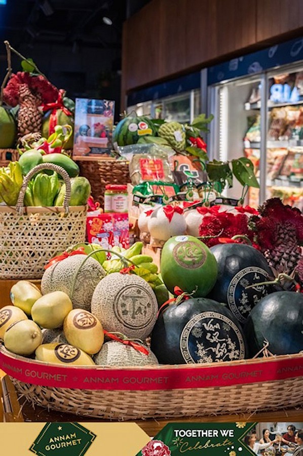 Xu hướng sắm Tết 2023: Đi một nơi, sắm cả Tết