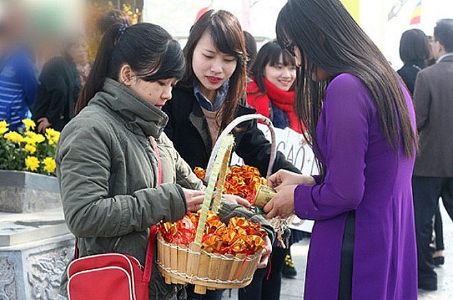 Vì sao đầu năm mua muối? Vì sao đầu năm mua muối?