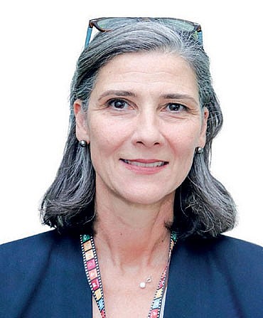 Tăng trưởng kinh tế Việt Nam qua góc nhìn của chuyên gia quốc tế Tăng trưởng kinh tế Việt Nam qua góc nhìn của chuyên gia quốc tế