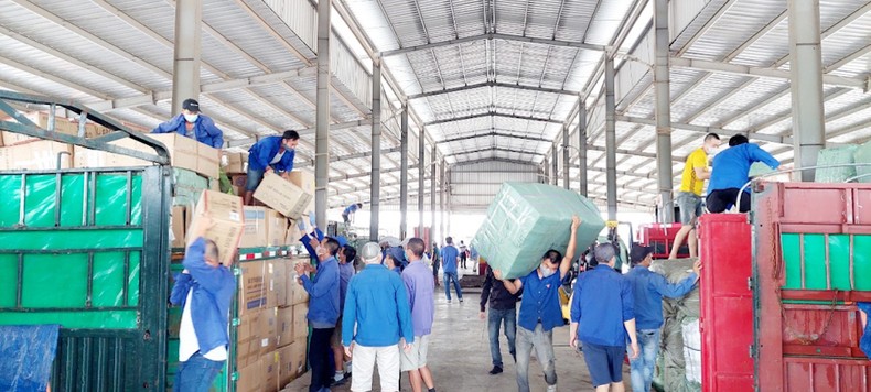 Bảo đảm các biện pháp chống dịch, thúc đẩy hoạt động xuất, nhập khẩu hàng hóa tại Móng Cái ảnh 3