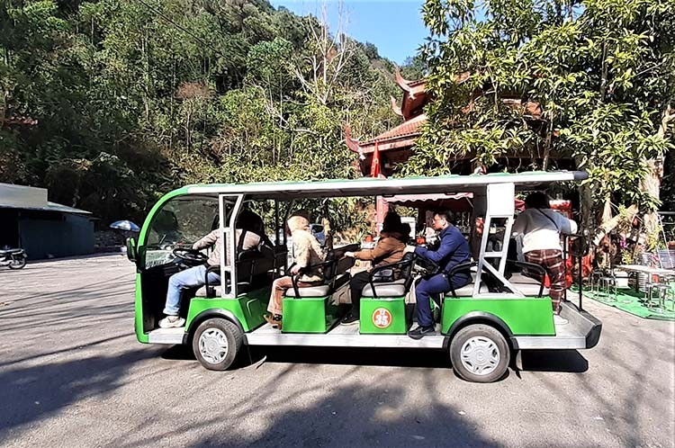 Phú Thọ: Nghiêm cấm chèo kéo khách, nâng giá bán hàng trong Khu di tích lịch sử Đền Hùng Phú Thọ: Nghiêm cấm chèo kéo khách, nâng giá bán hàng trong Khu di tích lịch sử Đền Hùng