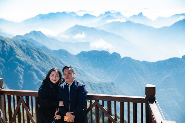 Nhộn nhịp Lễ hội khèn hoa, Hội xuân mở cổng trời trên đỉnh Fansipan Nhộn nhịp Lễ hội khèn hoa, Hội xuân mở cổng trời trên đỉnh Fansipan