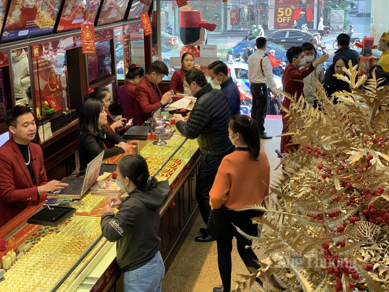 Giá vàng SJC giảm "sốc" nửa triệu, người mua vàng nhẫn lỗ 2 triệu đồng/lượng sau ngày vía Thần Tài Giá vàng SJC giảm "sốc" nửa triệu, người mua vàng nhẫn lỗ 2 triệu đồng/lượng sau ngày vía Thần Tài