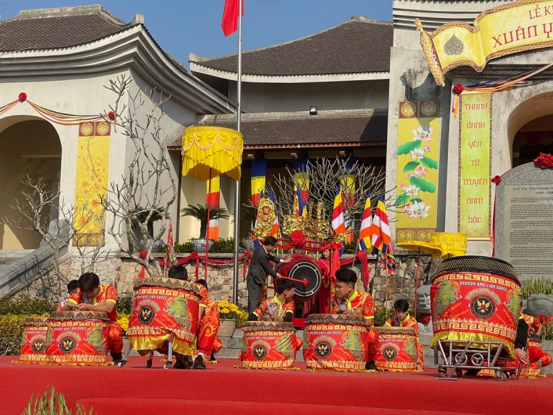 Đánh trống khai hội Xuân Yên tử 2023 Đánh trống khai hội Xuân Yên tử 2023