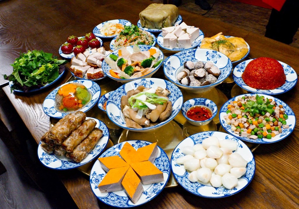 Các khung giờ đẹp để cúng rằm tháng Giêng năm Quý Mão 2023