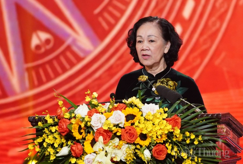 Báo Công Thương đạt giải Khuyến khích Giải Búa liềm vàng lần thứ VII năm 2022 Báo Công Thương đạt giải Khuyến khích Giải Búa liềm vàng lần thứ VII năm 2022