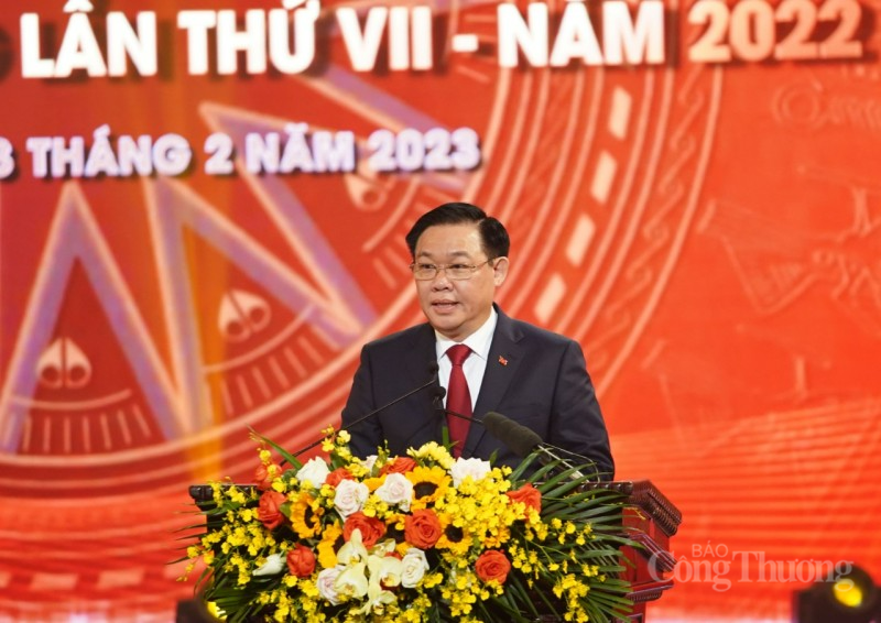Báo Công Thương đạt giải Khuyến khích Giải Búa liềm vàng lần thứ VII năm 2022 Báo Công Thương đạt giải Khuyến khích Giải Búa liềm vàng lần thứ VII năm 2022