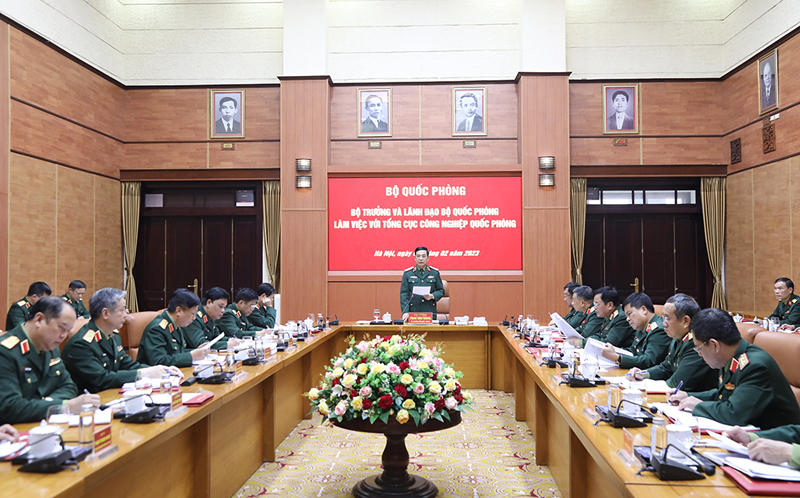 Đẩy nhanh tiến độ sản xuất, chế tạo một số loại vũ khí trang bị mới, hiện đại - Ảnh 2. Đẩy nhanh tiến độ sản xuất, chế tạo một số loại vũ khí trang bị mới, hiện đại - Ảnh 2.