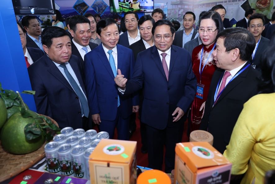 Chính phủ triển khai Chương trình hành động thực hiện Nghị quyết của Bộ Chính trị về Vùng Bắc Trung Bộ và Duyên hải Trung Bộ - Ảnh 6. Chính phủ triển khai Chương trình hành động thực hiện Nghị quyết của Bộ Chính trị về Vùng Bắc Trung Bộ và Duyên hải Trung Bộ - Ảnh 6.