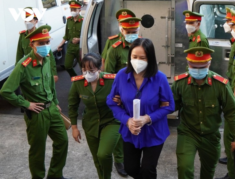 Hai cựu giám đốc Sở Y tế Cần Thơ hầu tòa vì sai phạm trong công tác đấu thầu Hai cựu giám đốc Sở Y tế Cần Thơ hầu tòa vì sai phạm trong công tác đấu thầu