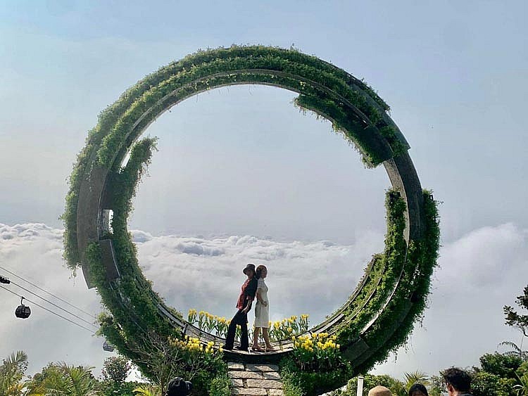 Biển mây tại Sun World Ba Den Mountain. Ảnh: Nguyễn Minh Tú Biển mây tại Sun World Ba Den Mountain. Ảnh: Nguyễn Minh Tú