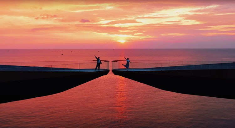 Không phải nước ngoài, cây cầu siêu ảo trong MV “Em đồng ý” của Đức Phúc ở ngay Phú Quốc Không phải nước ngoài, cây cầu siêu ảo trong MV “Em đồng ý” của Đức Phúc ở ngay Phú Quốc
