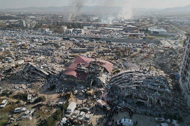 Mỹ tuyên bố miễn trừ 180 ngày trừng phạt để viện trợ động đất cho Syria Mỹ tuyên bố miễn trừ 180 ngày trừng phạt để viện trợ động đất cho Syria