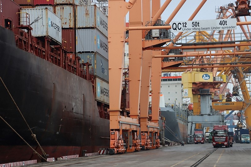 Doanh nghiệp FDI chiếm 72% kim ngạch xuất nhập khẩu cả nước Doanh nghiệp FDI chiếm 72% kim ngạch xuất nhập khẩu cả nước