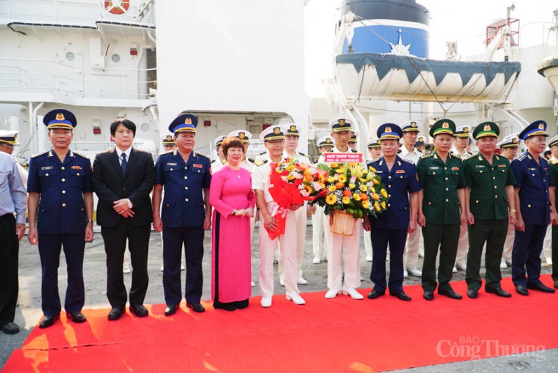 Tàu tuần tra của lực lượng bảo vệ bờ biển Nhật Bản cập cảng Đà Nẵng Tàu tuần tra của lực lượng bảo vệ bờ biển Nhật Bản cập cảng Đà Nẵng