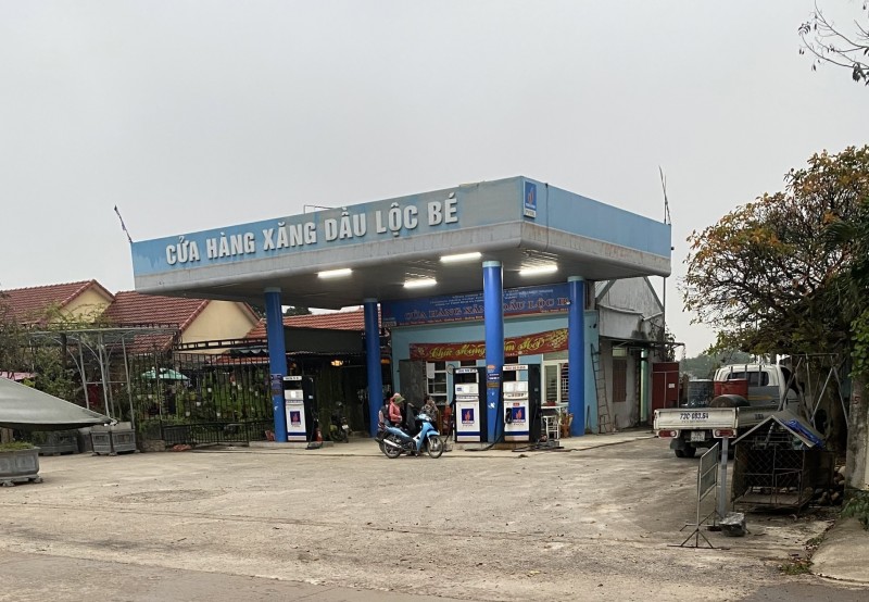 undefined Cửa hàng xăng dầu Lộc Bé (Quảng Bình): Giấy phép hết hiệu lực vẫn kinh doanh xăng dầu