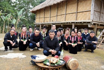 Lễ tạ ơn của dân tộc Kháng, răn dạy con cháu nhớ về cội nguồn