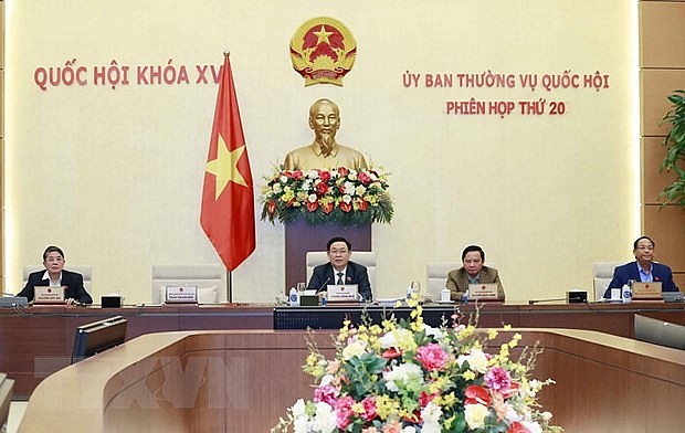 Chủ tịch Quốc hội Vương Đình Huệ phát biểu bế mạc phiên họp. (Ảnh: Doãn Tấn/TTXVN) Chủ tịch Quốc hội Vương Đình Huệ phát biểu bế mạc phiên họp. (Ảnh: Doãn Tấn/TTXVN)