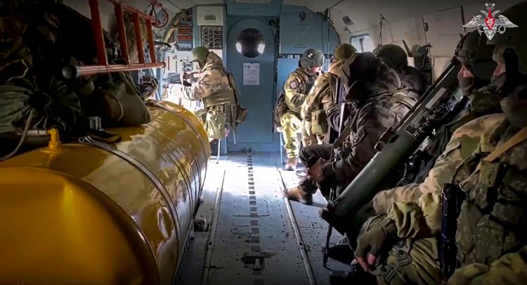 Chiến sự Nga-Ukraine hôm nay (16/2): “Nồi hầm” Bakhmut sắp đóng nắp Chiến sự Nga-Ukraine hôm nay (16/2): “Nồi hầm” Bakhmut sắp đóng nắp