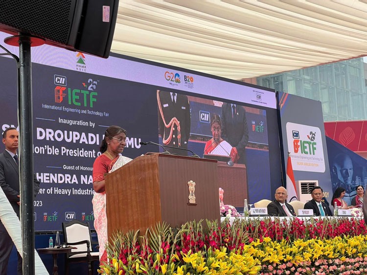 Thương vụ Ấn Độ tổ chức gian hàng tại Hội chợ Máy móc thiết bị & CN Quốc tế lần thứ 25 Thương vụ Ấn Độ tổ chức gian hàng tại Hội chợ Máy móc thiết bị & CN Quốc tế lần thứ 25