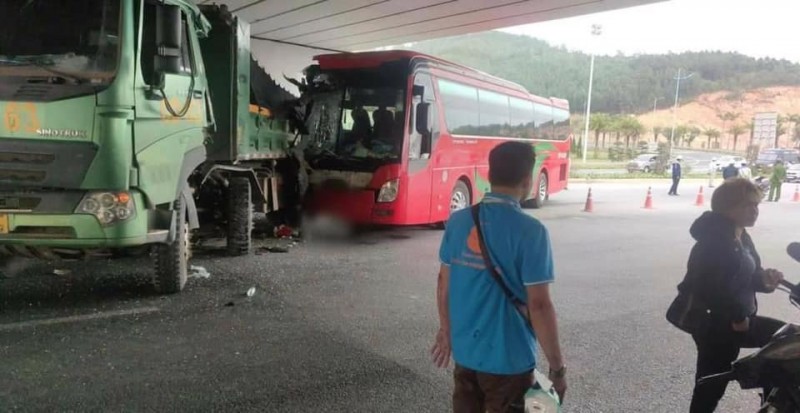 Hiện trường vụ tai nạn Hiện trường vụ tai nạn