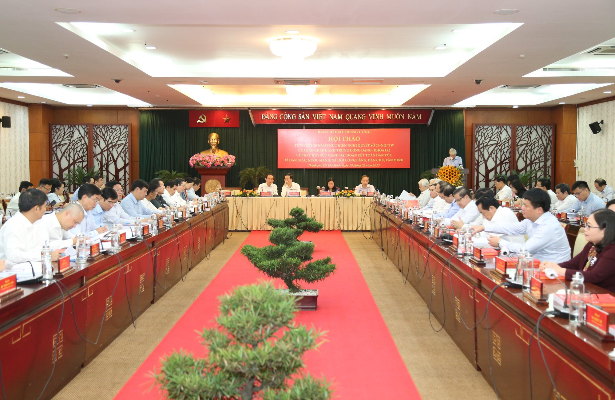 'Ngoài lợi ích của nhân dân thì Đảng ta không còn lợi ích nào khác' - Ảnh 3. 'Ngoài lợi ích của nhân dân thì Đảng ta không còn lợi ích nào khác' - Ảnh 3.