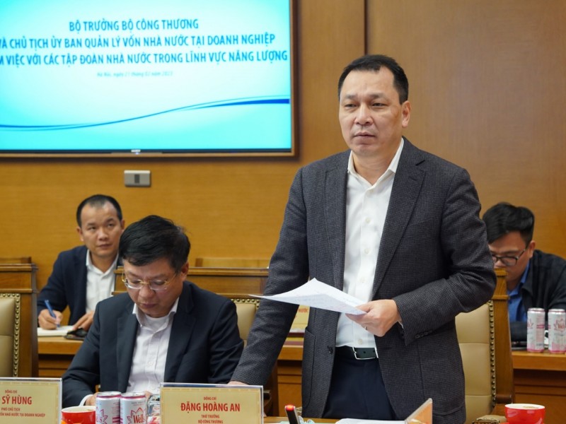 Thứ trưởng Bộ Công Thương Đặng Hoàng An phát biểu tại Hội nghị Thứ trưởng Bộ Công Thương Đặng Hoàng An phát biểu tại Hội nghị