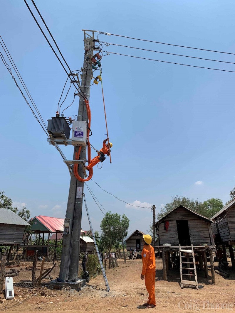 Gia Lai: Thắp sáng khu tái định cư ở Phú Thiện Gia Lai: Thắp sáng khu tái định cư ở Phú Thiện