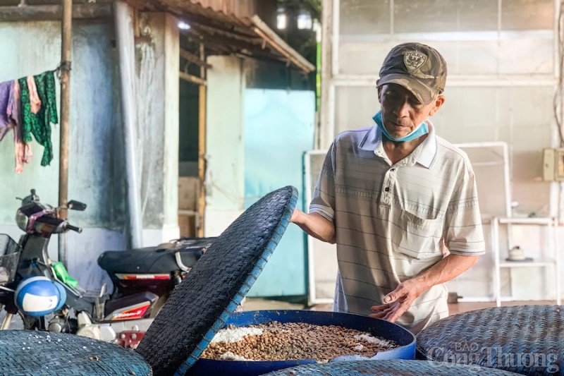 Kiếm tiền triệu mỗi ngày nhờ chế biến gia vị cho đặc sản Gia Lai