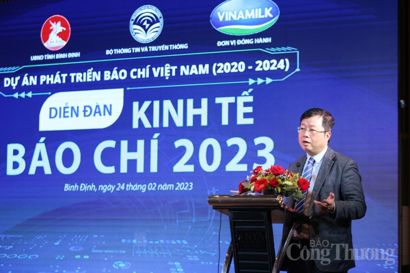 Nhiều gợi mở cho phát triển kinh tế báo chí Nhiều gợi mở cho phát triển kinh tế báo chí